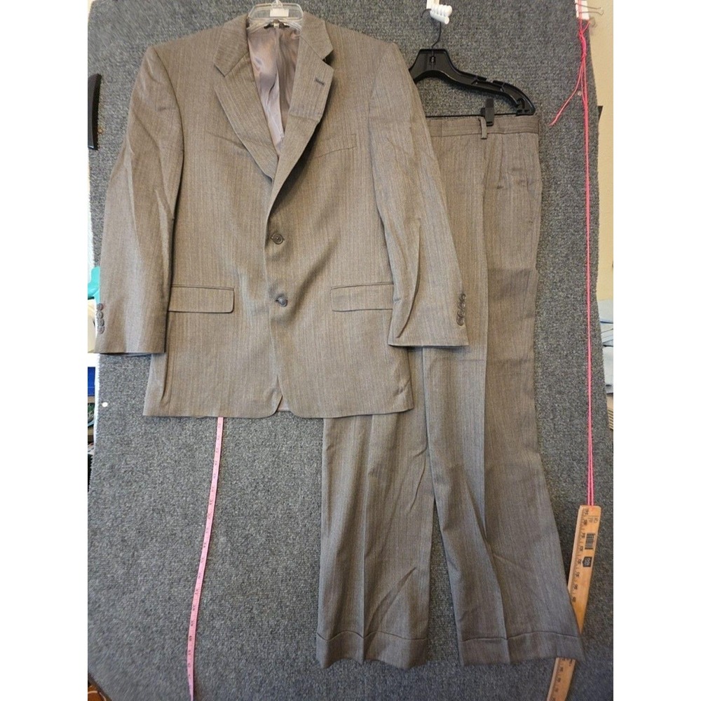 Hart Schaffner Marx Suit Mens 41R 38x29 Gray Wool Stripe 2 Piece Jacket Pants